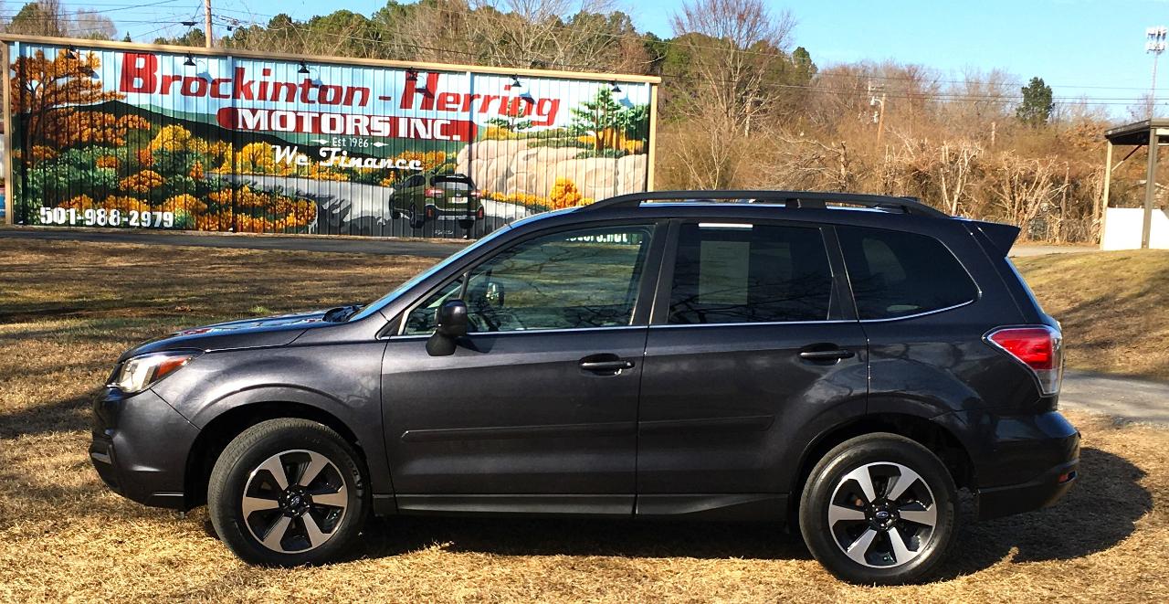 Subaru Forester 2.5i Limited CVT 2017