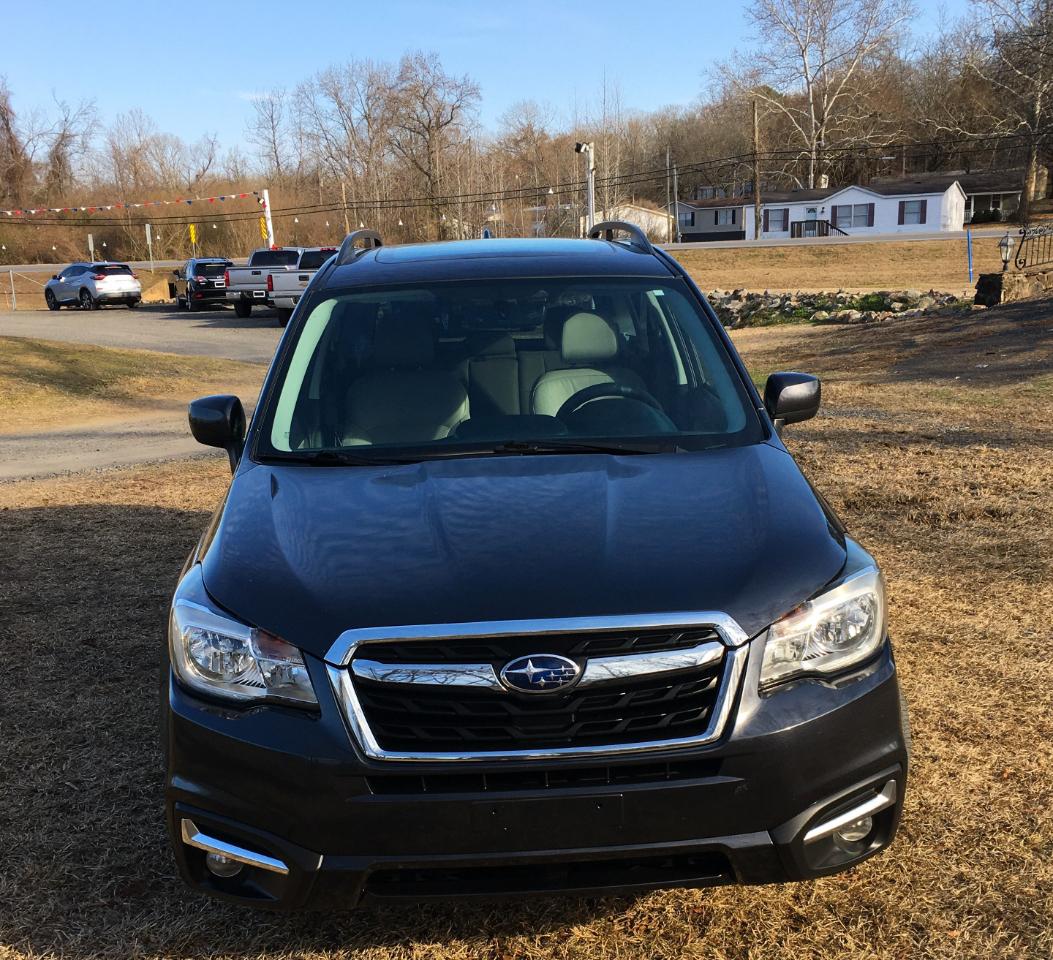 Subaru Forester 2.5i Limited CVT 2017