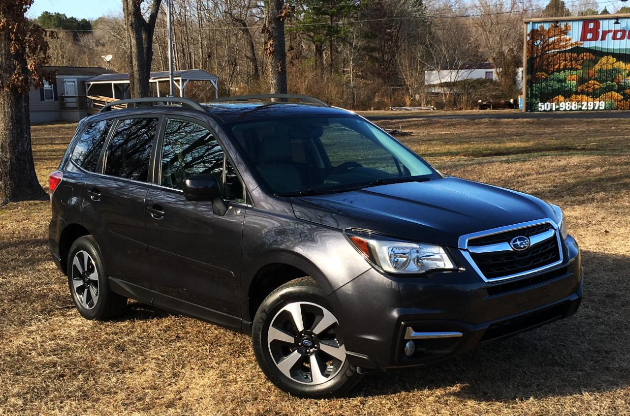 Subaru Forester 2.5i Limited CVT 2017
