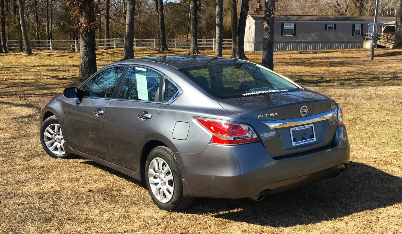 Nissan Altima 4dr Sdn I4 2.5 S 2015