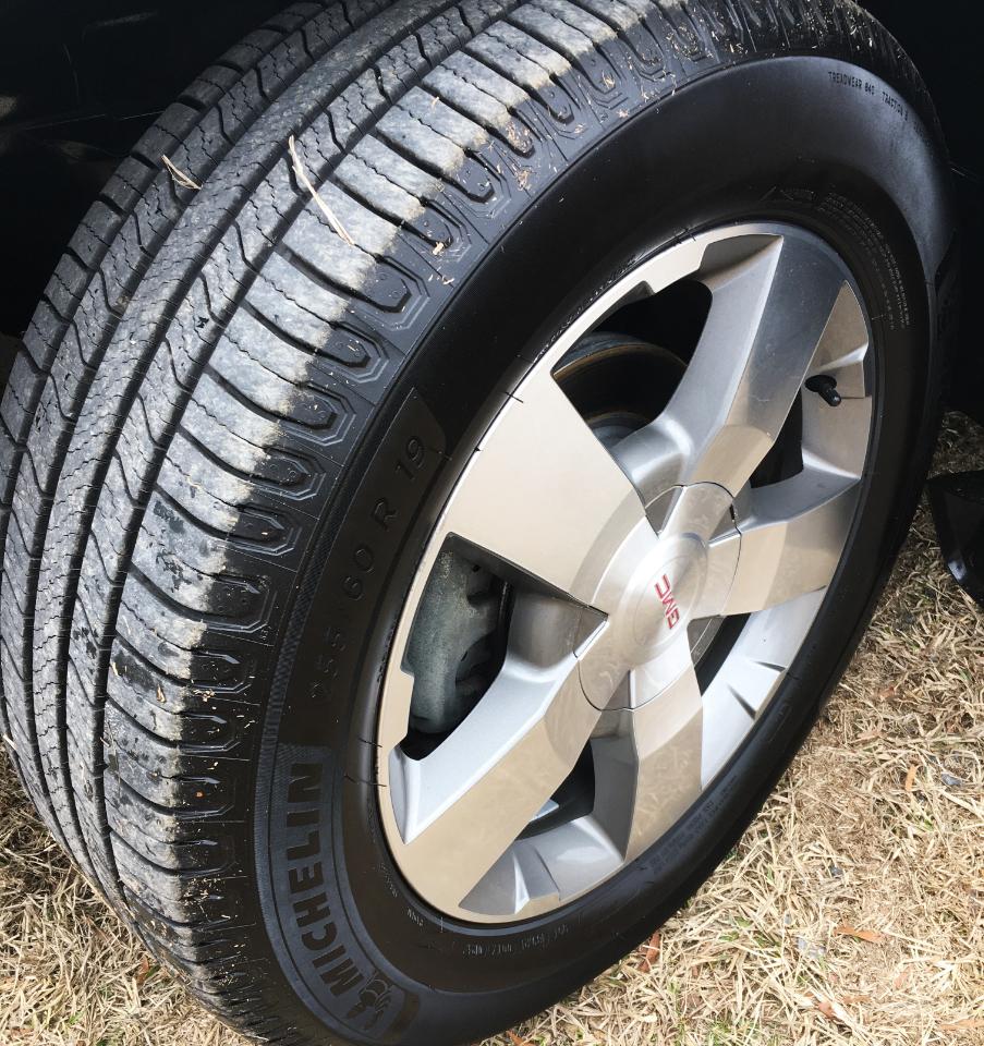 GMC Acadia FWD 4dr SLT2 2011