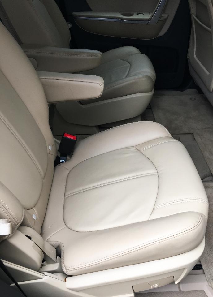 GMC Acadia FWD 4dr SLT2 2011