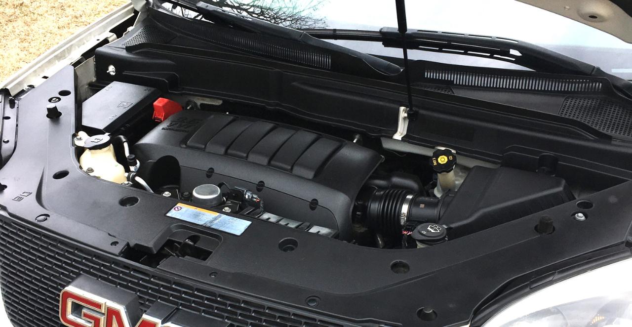 GMC Acadia FWD 4dr SLT2 2011