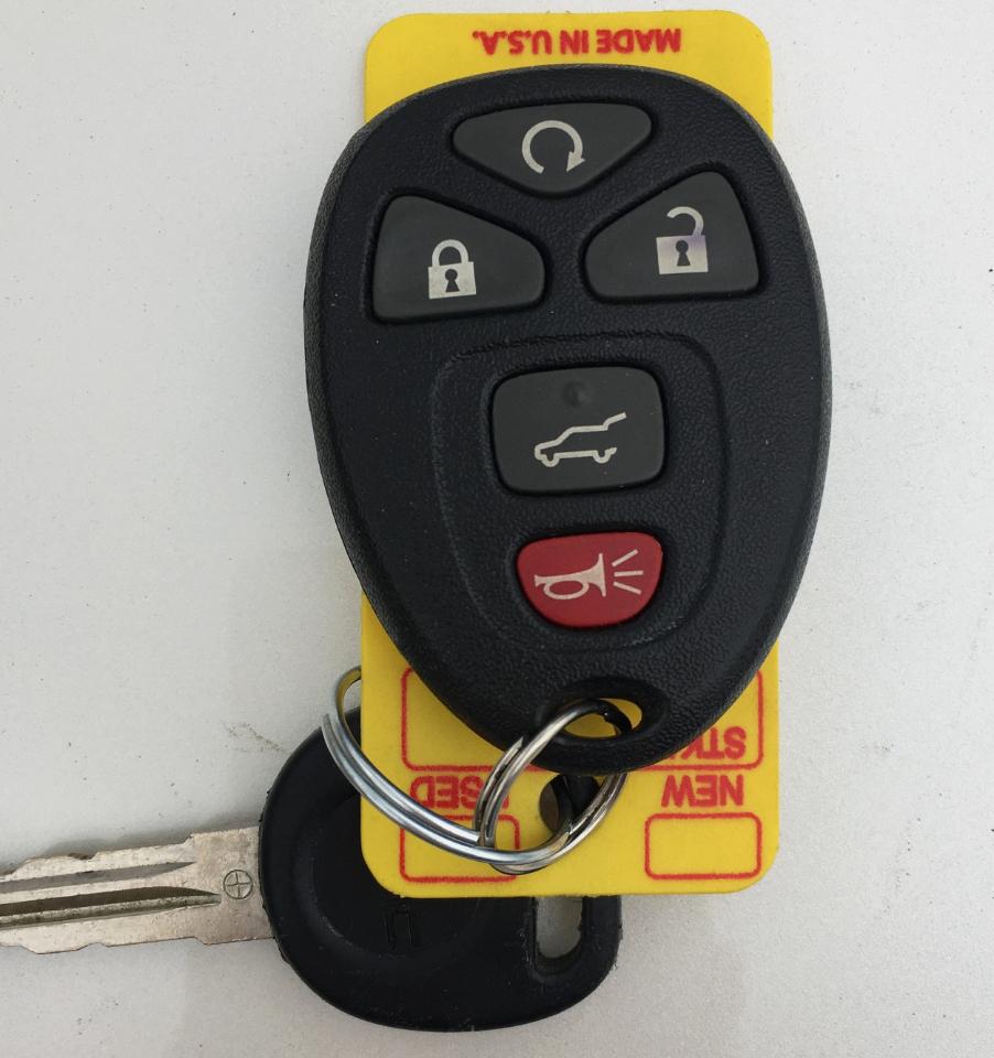 GMC Acadia FWD 4dr SLT2 2011