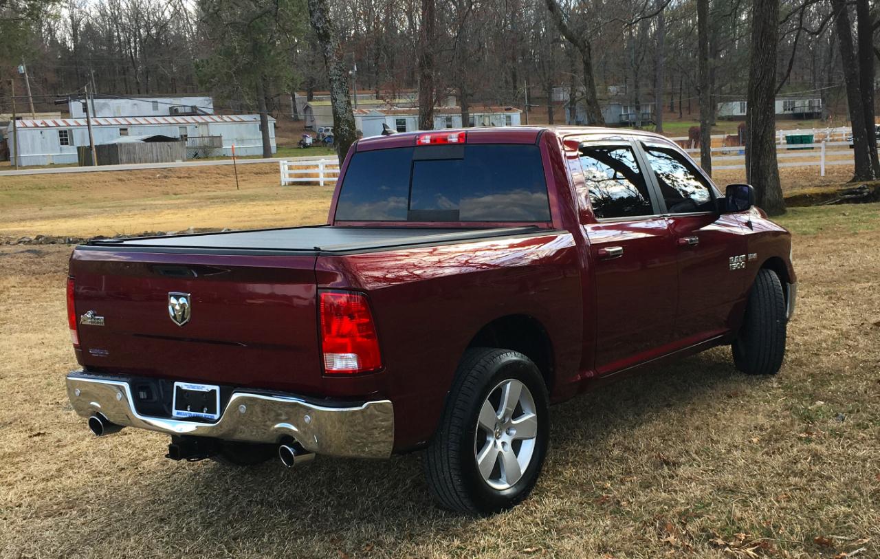 RAM 1500 Big Horn 4x2 Crew Cab 5'7" Box 2017
