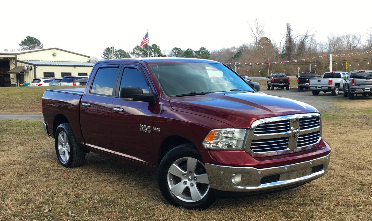 RAM 1500 Big Horn 4x2 Crew Cab 5'7" Box 2017