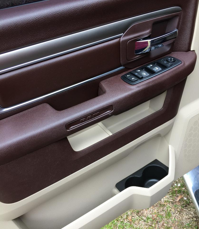 RAM 1500 Big Horn 4x2 Crew Cab 5'7" Box 2017