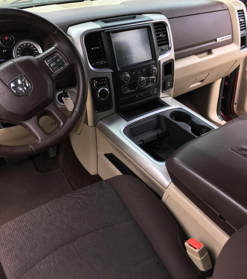 RAM 1500 Big Horn 4x2 Crew Cab 5'7" Box 2017