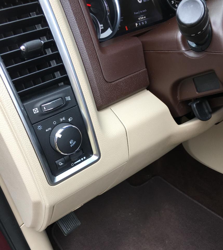 RAM 1500 Big Horn 4x2 Crew Cab 5'7" Box 2017