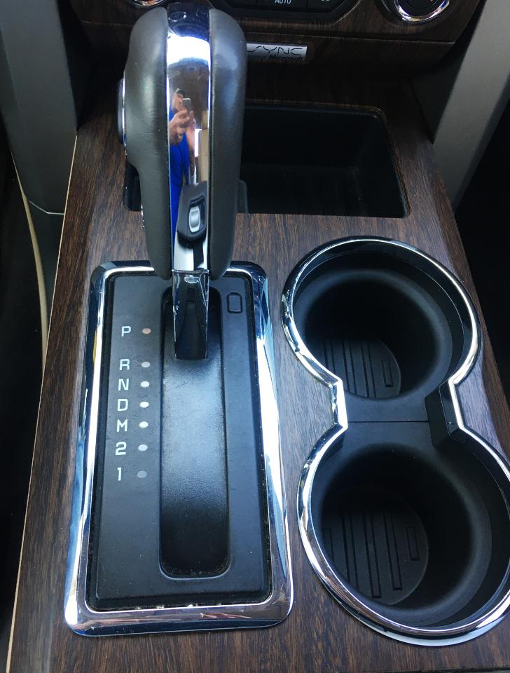 Ford F-150 2WD SuperCab 145" Lariat 2014