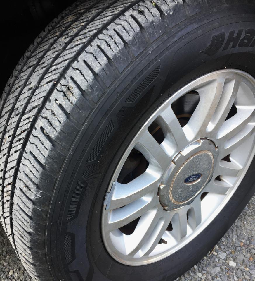 Ford F-150 2WD SuperCab 145" Lariat 2014