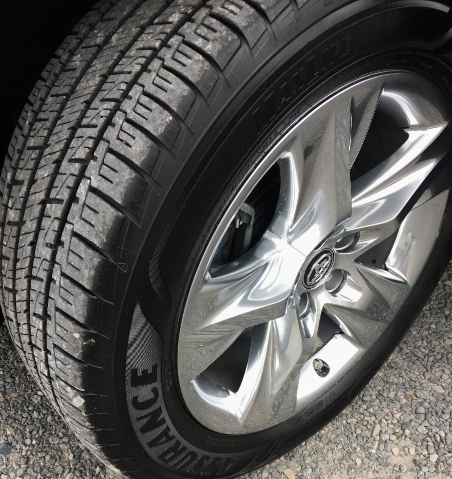 Toyota Highlander Limited V6 FWD (Natl) 2019