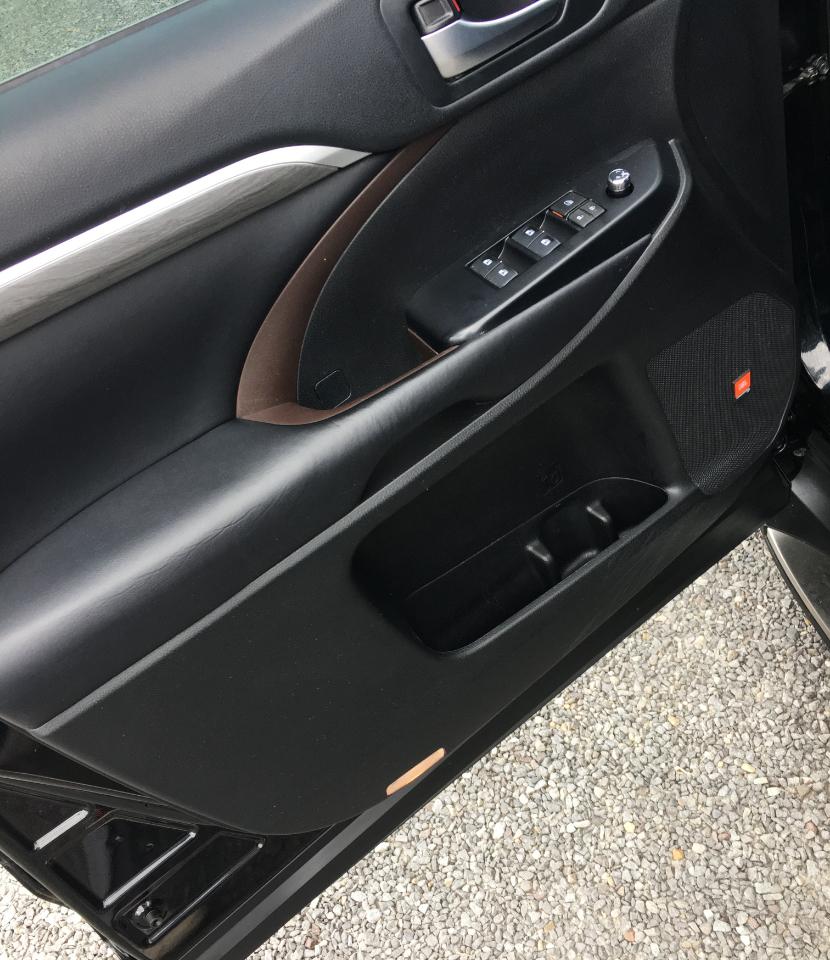 Toyota Highlander Limited V6 FWD (Natl) 2019