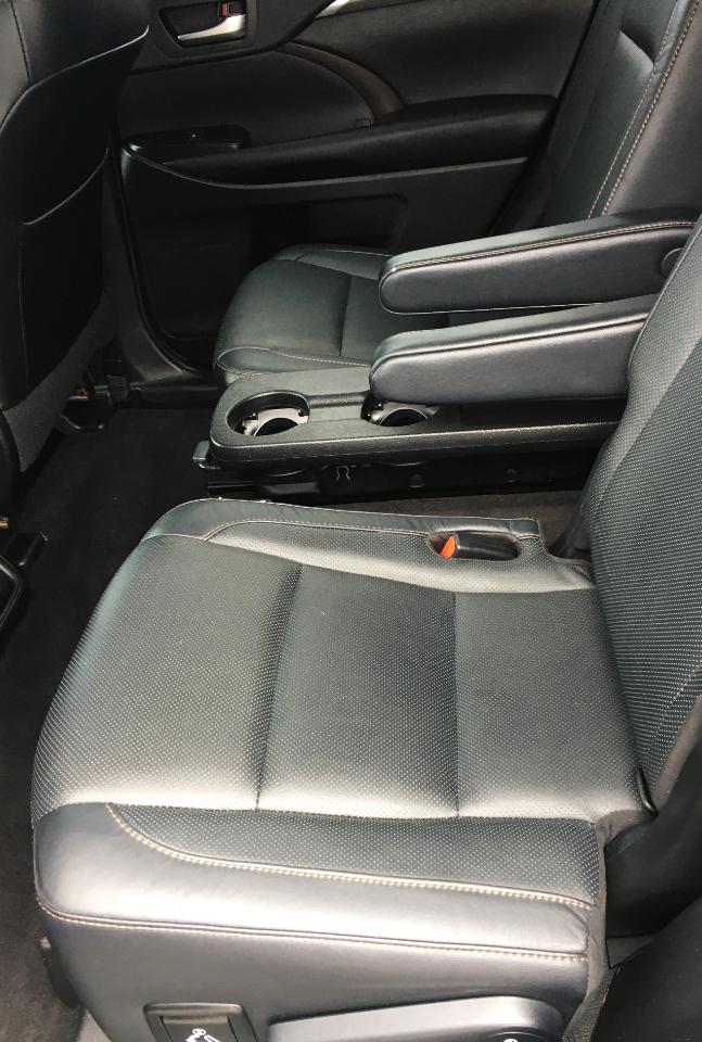 Toyota Highlander Limited V6 FWD (Natl) 2019