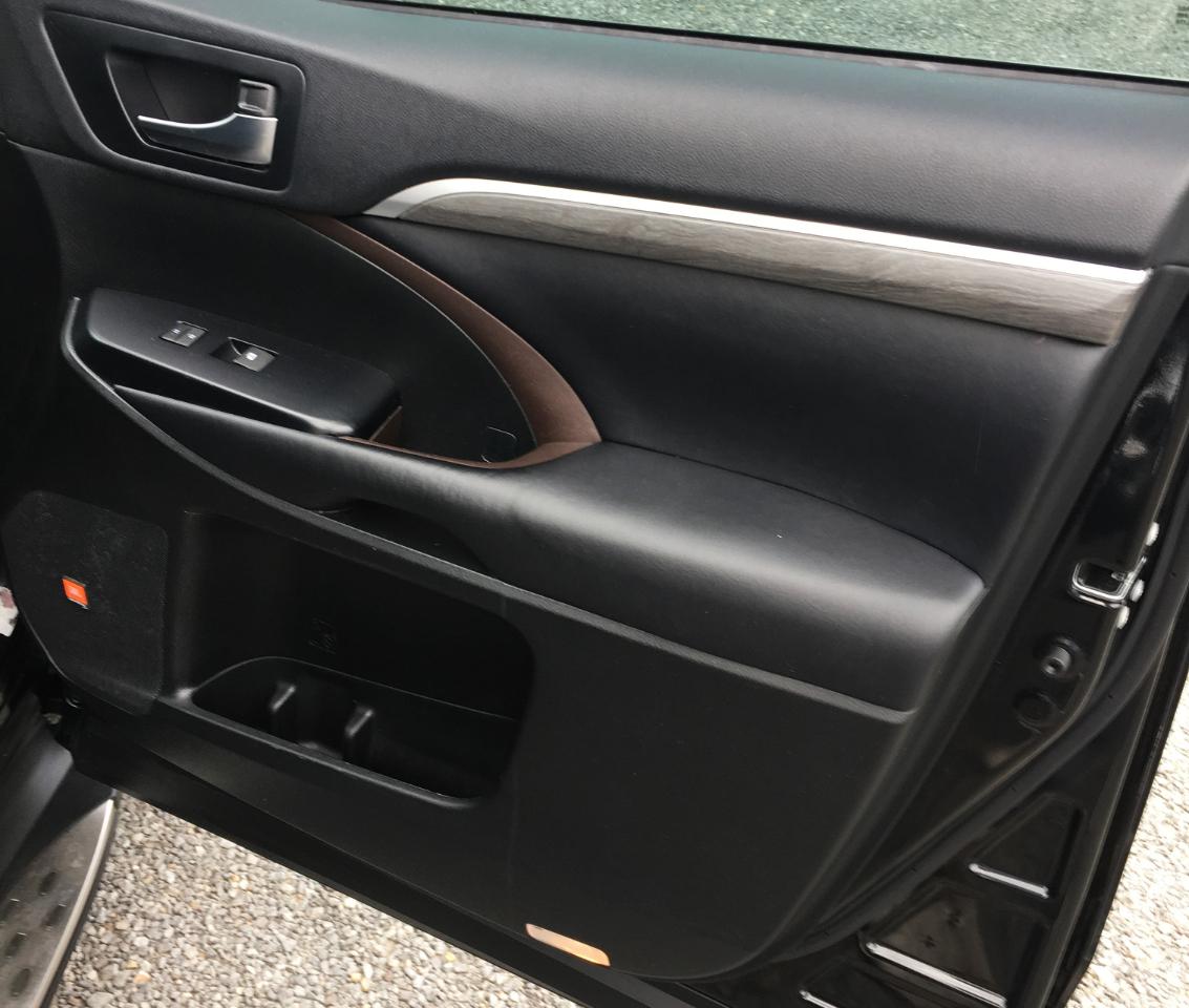 Toyota Highlander Limited V6 FWD (Natl) 2019