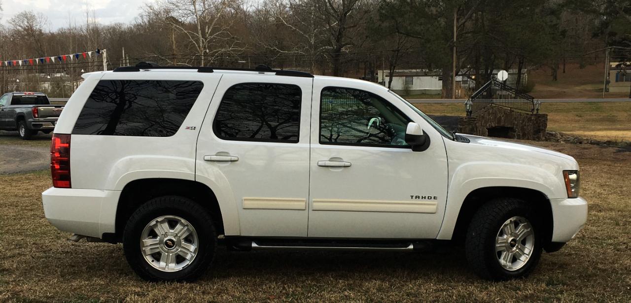 Chevrolet Tahoe 4WD 4dr 1500 LT 2011