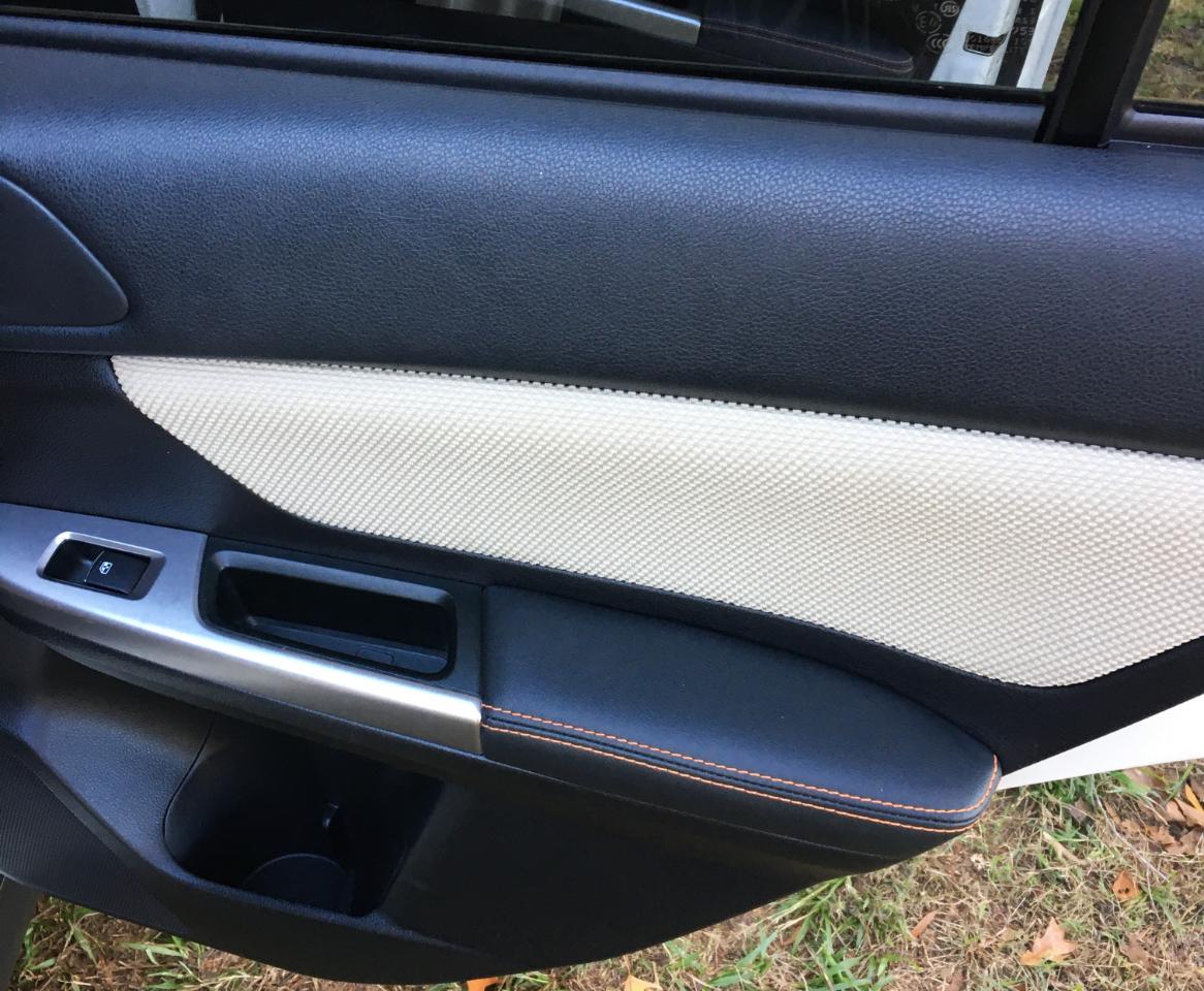 Subaru Crosstrek 5dr Man 2.0i Premium 2016