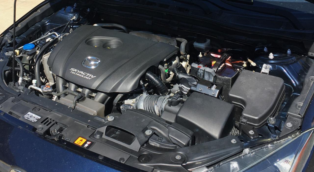 Mazda MAZDA3 4dr Sdn Man i SV 2014