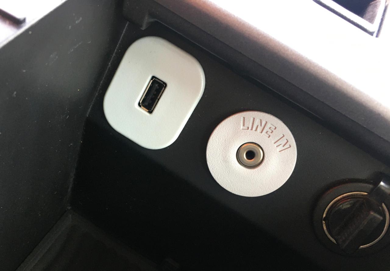 Ford Taurus 4dr Sdn SEL FWD 2011