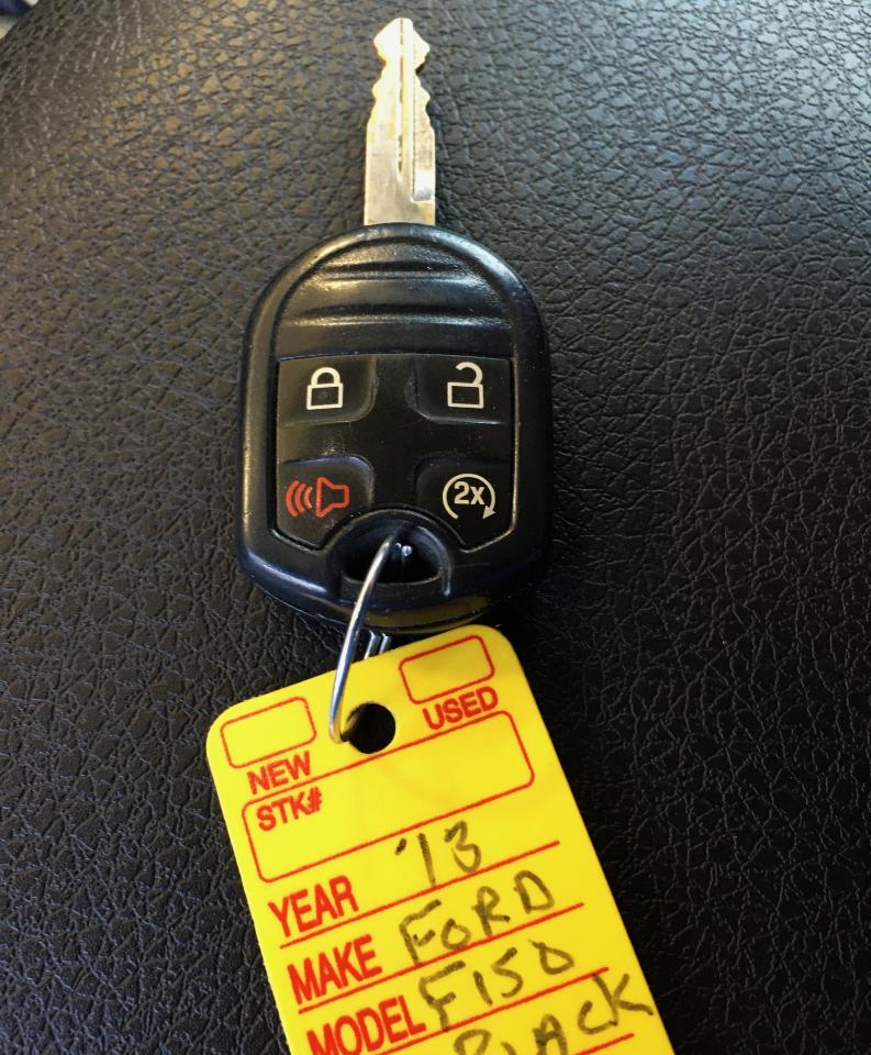 Ford F-150 4WD SuperCrew 145" Platinum 2013