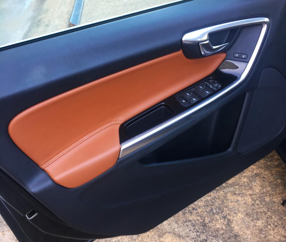 Volvo S60 2015.5 4dr Sdn T5 Platinum AWD 2015