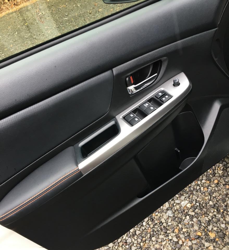 Subaru Crosstrek 5dr CVT 2.0i Limited 2016