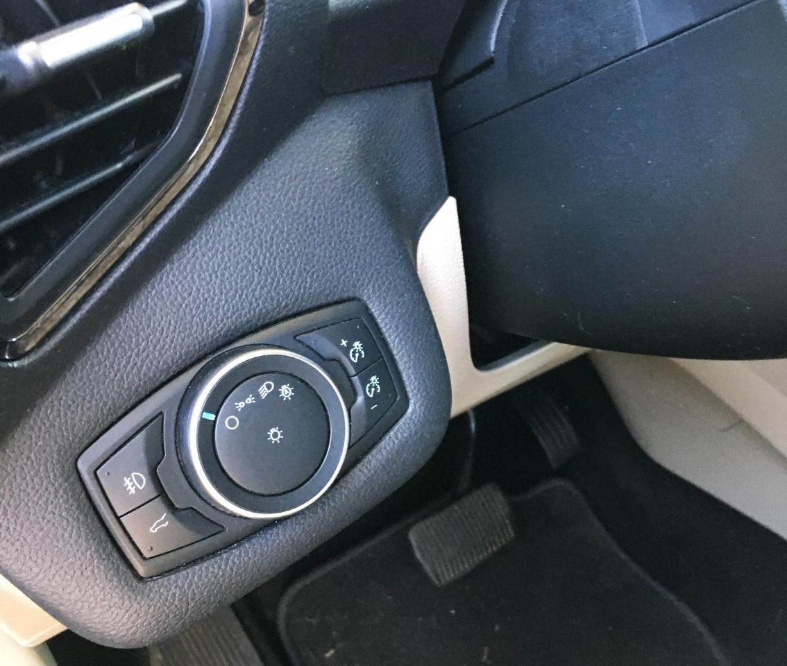 Ford Escape Titanium FWD 2017