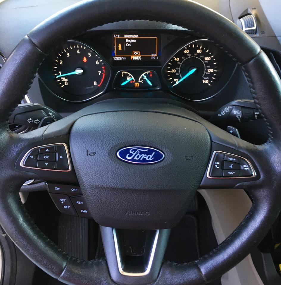 Ford Escape Titanium FWD 2017