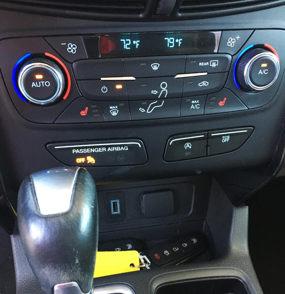 Ford Escape Titanium FWD 2017