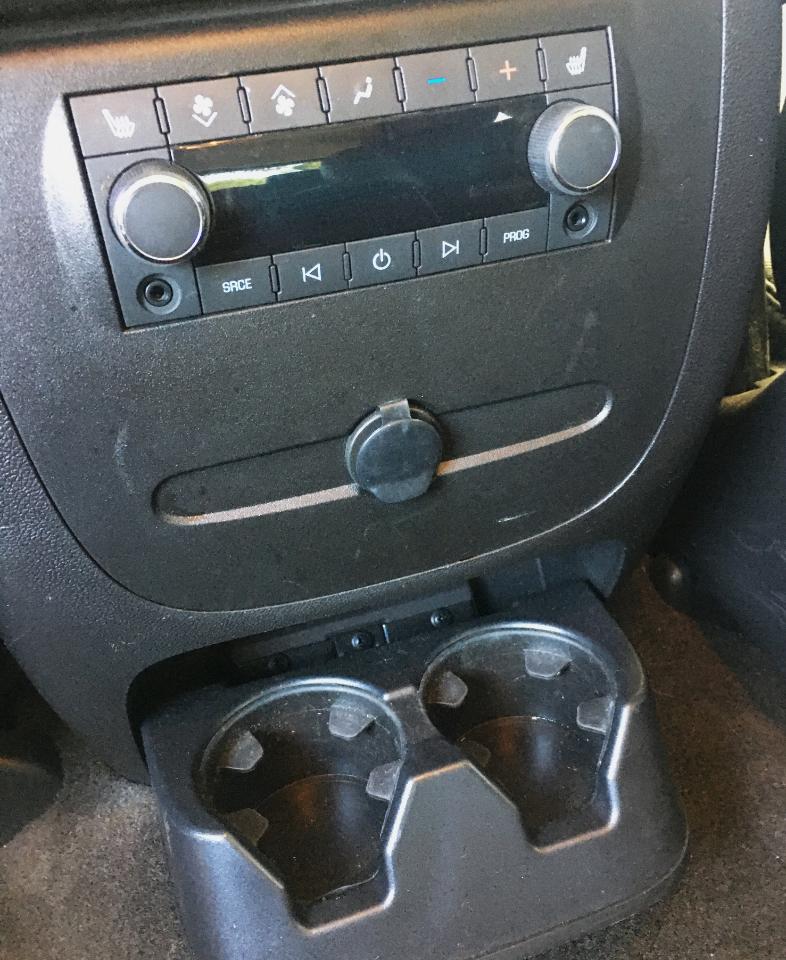 GMC Yukon 2WD 4dr 1500 SLT 2011