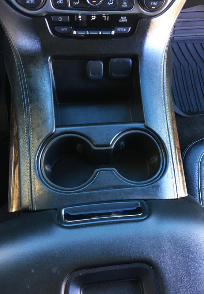 Chevrolet Suburban 2WD 4dr 1500 LS 2018