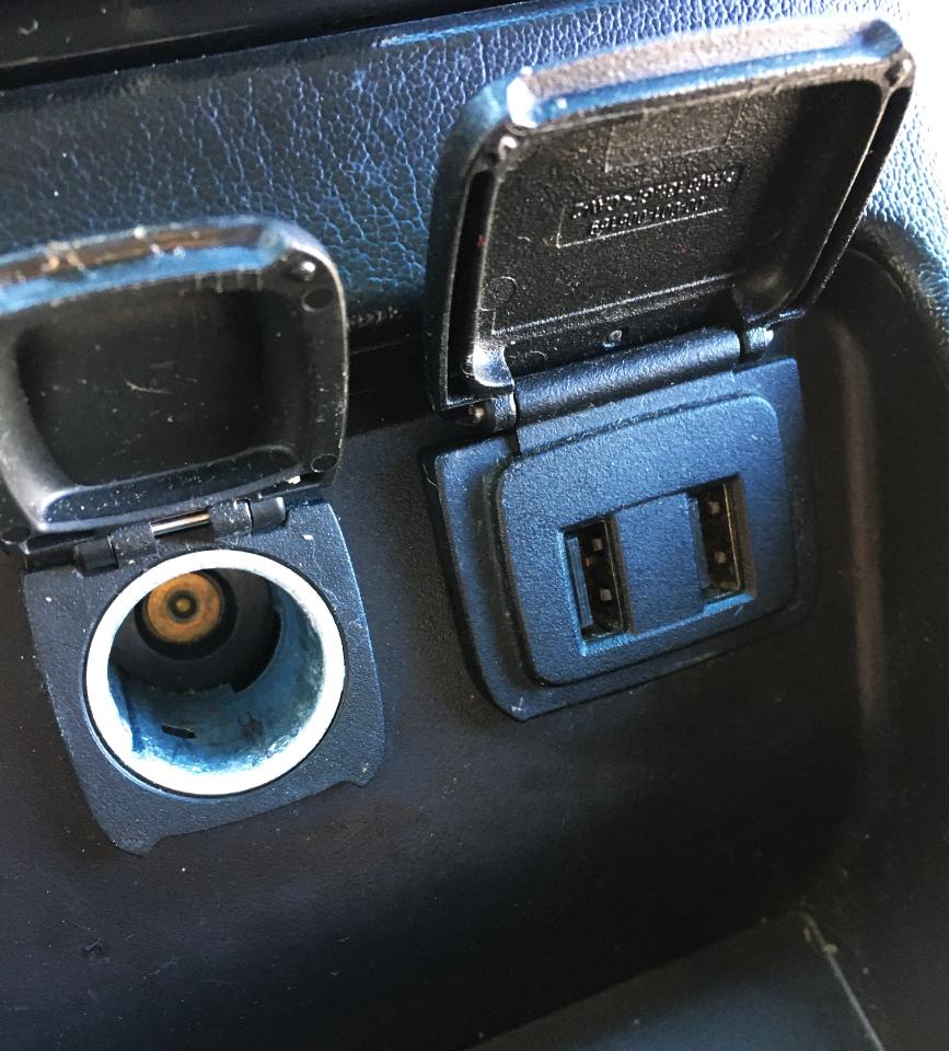 Chevrolet Suburban 2WD 4dr 1500 LS 2018