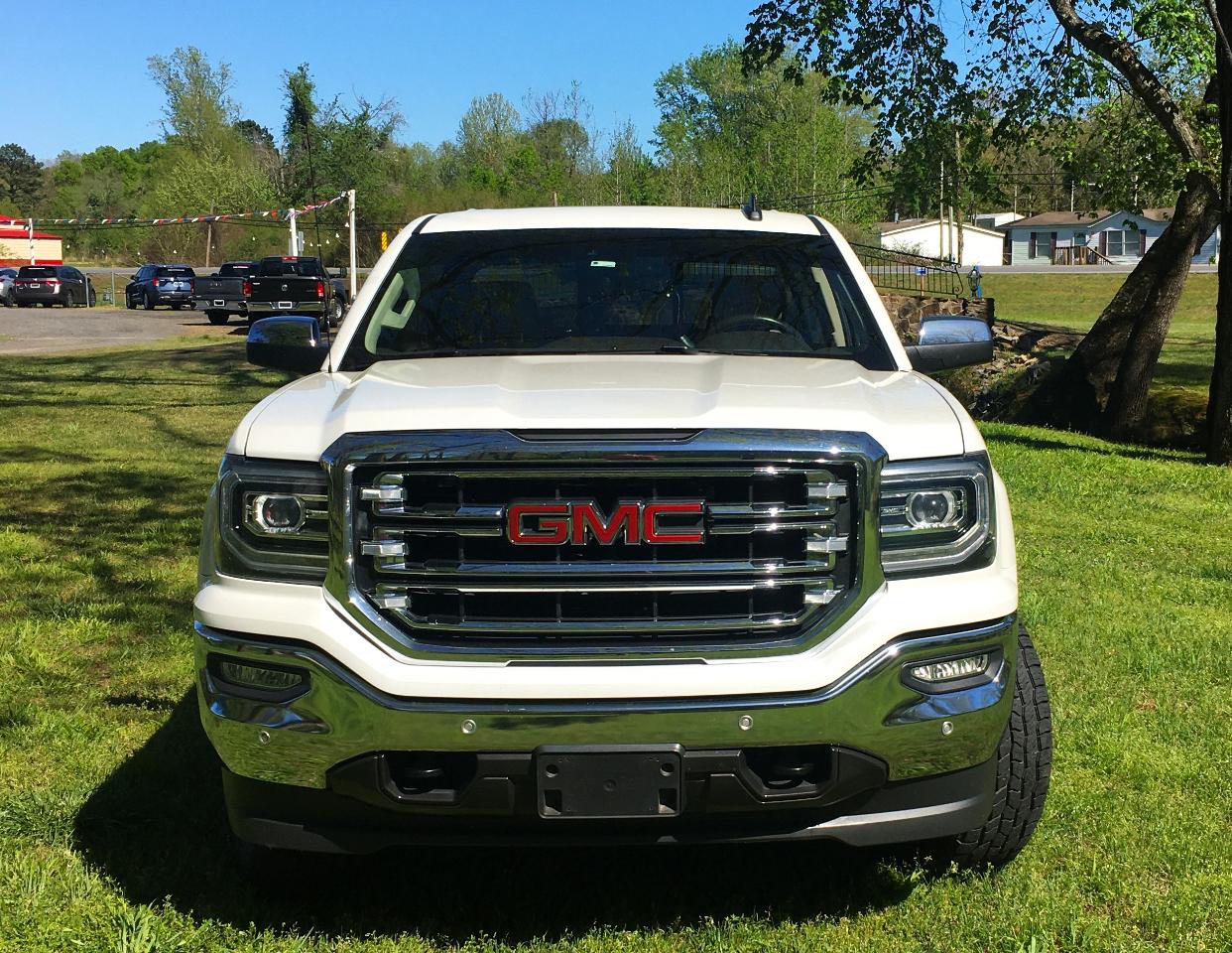 GMC Sierra 1500 4WD Crew Cab 143.5" SLT 2017