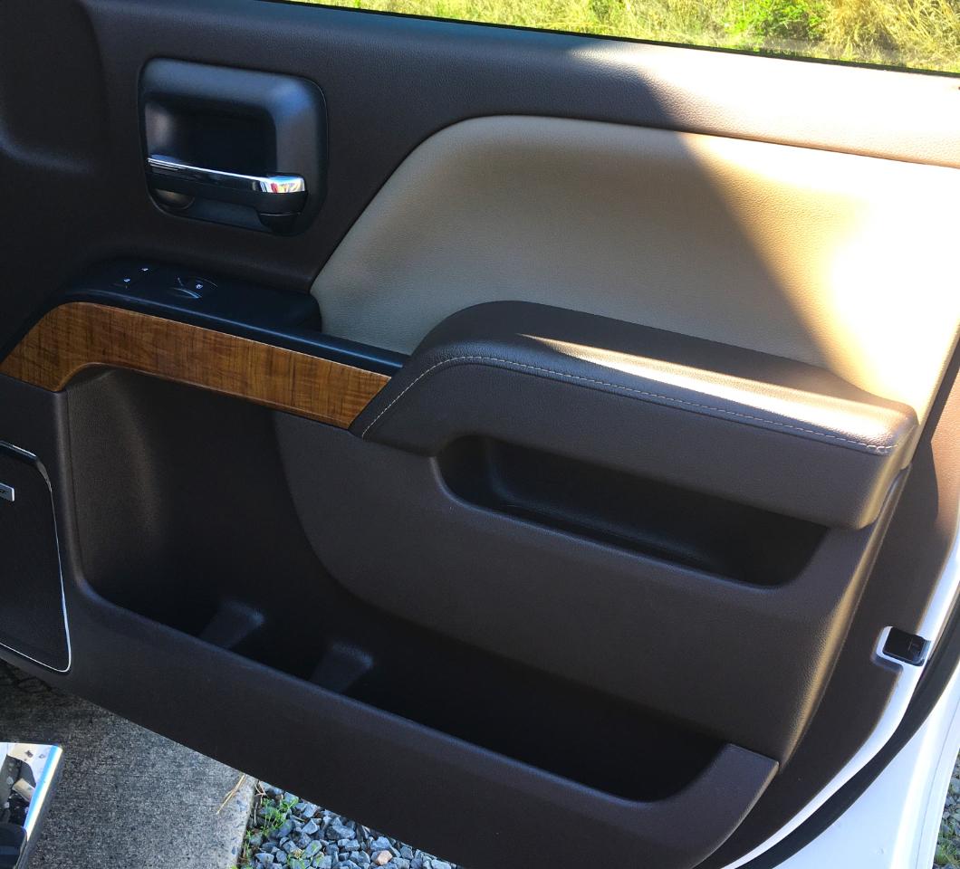 GMC Sierra 1500 4WD Crew Cab 143.5" SLT 2017