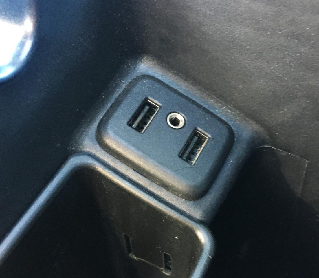 GMC Sierra 1500 4WD Crew Cab 143.5" SLT 2017