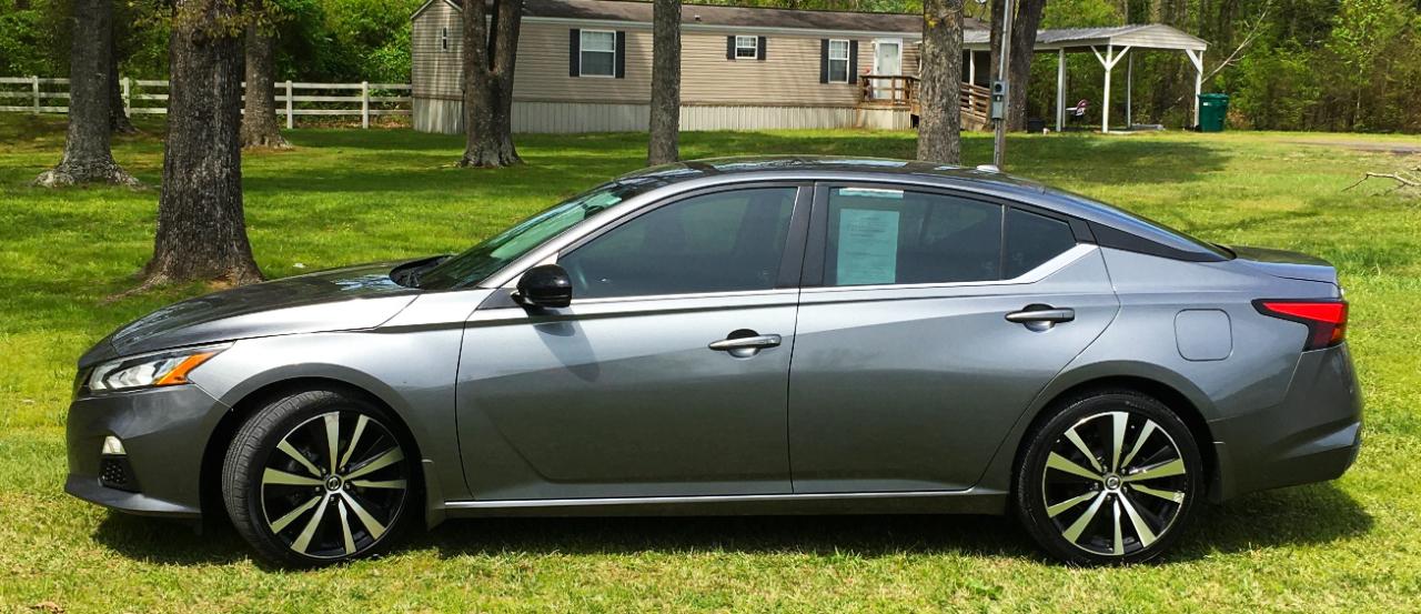 Nissan Altima 2.5 SR Sedan 2019