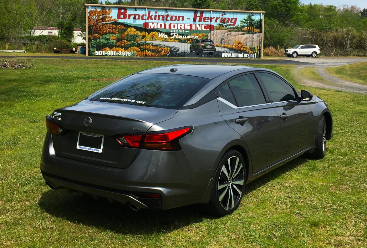 Nissan Altima 2.5 SR Sedan 2019