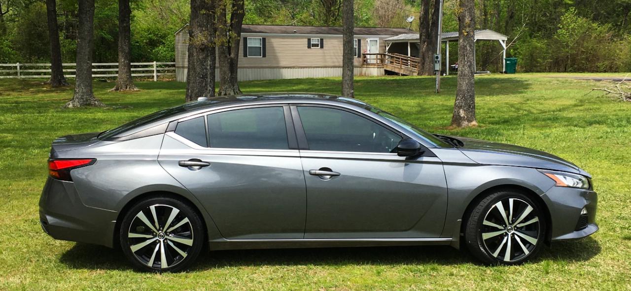 Nissan Altima 2.5 SR Sedan 2019