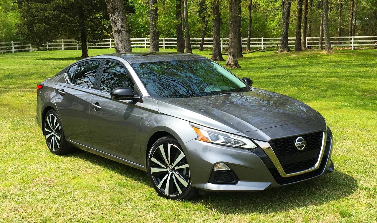 Nissan Altima 2.5 SR Sedan 2019