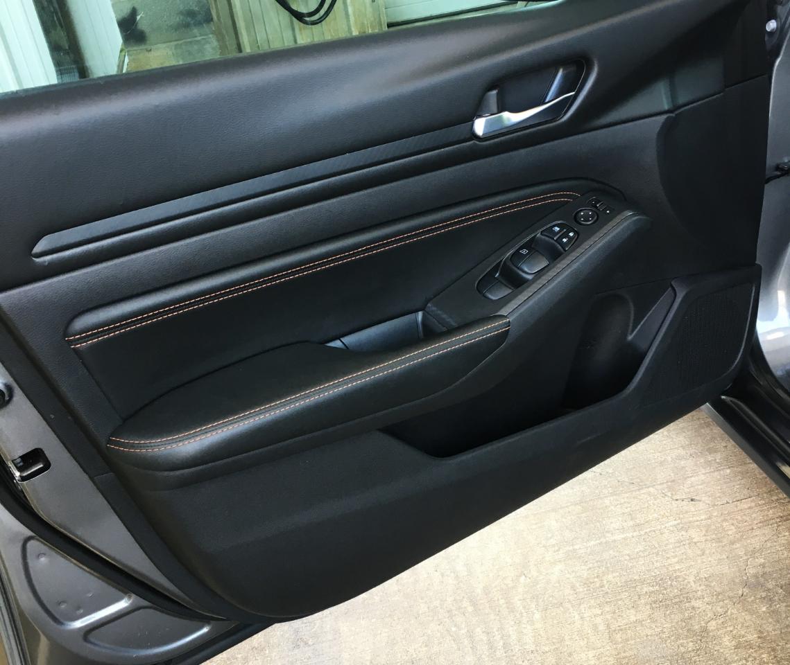 Nissan Altima 2.5 SR Sedan 2019