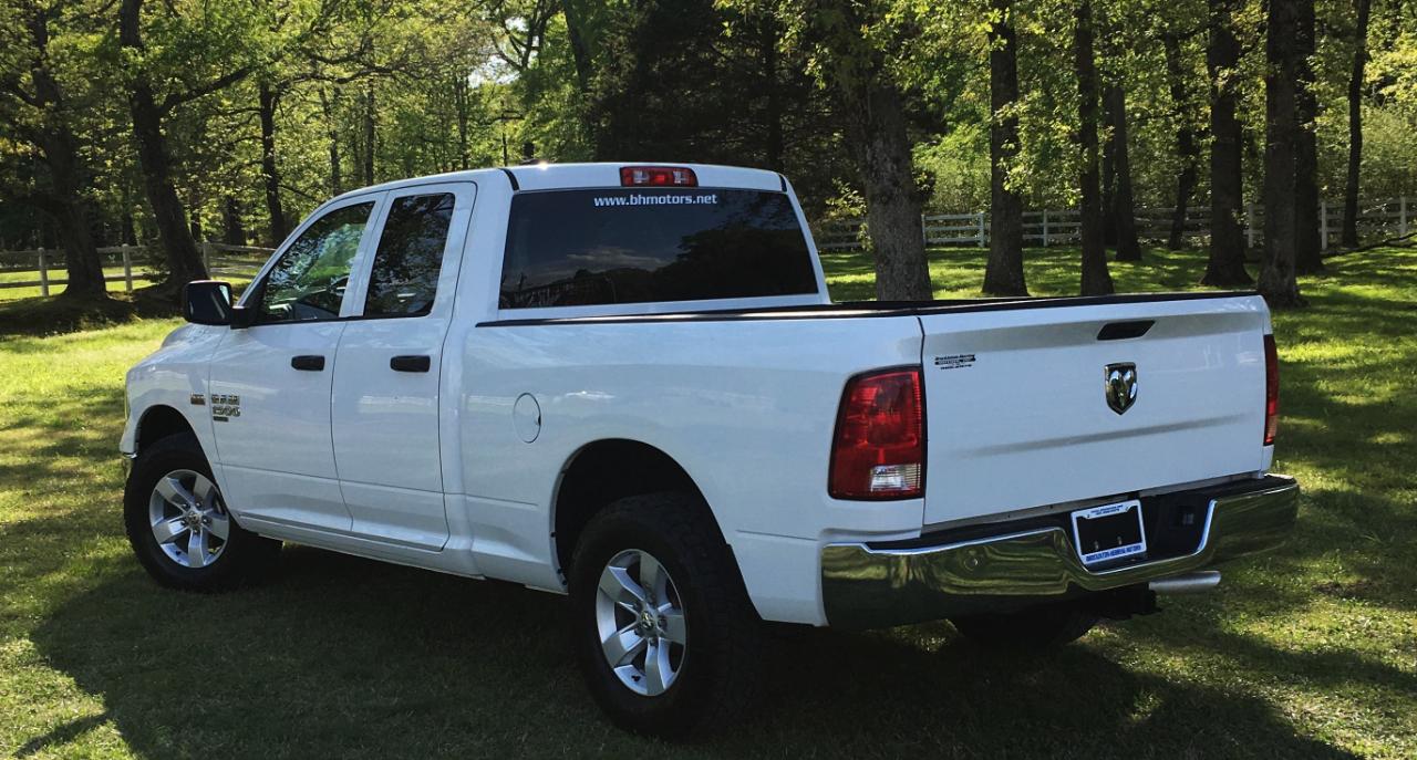RAM 1500 Classic Tradesman 4x2 Quad Cab 6'4" Box 2022