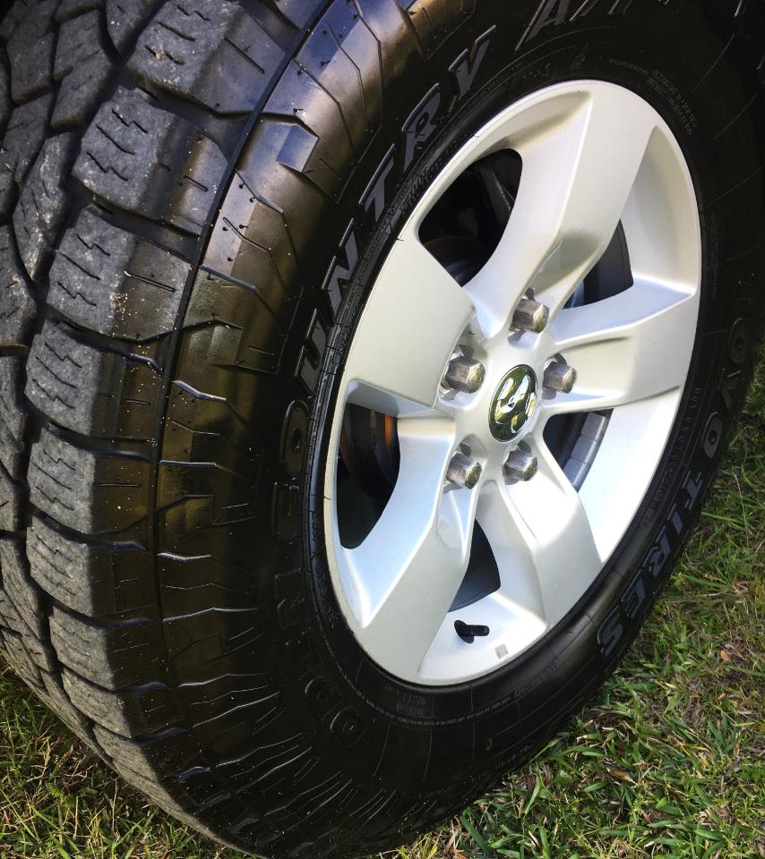 RAM 1500 Classic Tradesman 4x2 Quad Cab 6'4" Box 2022