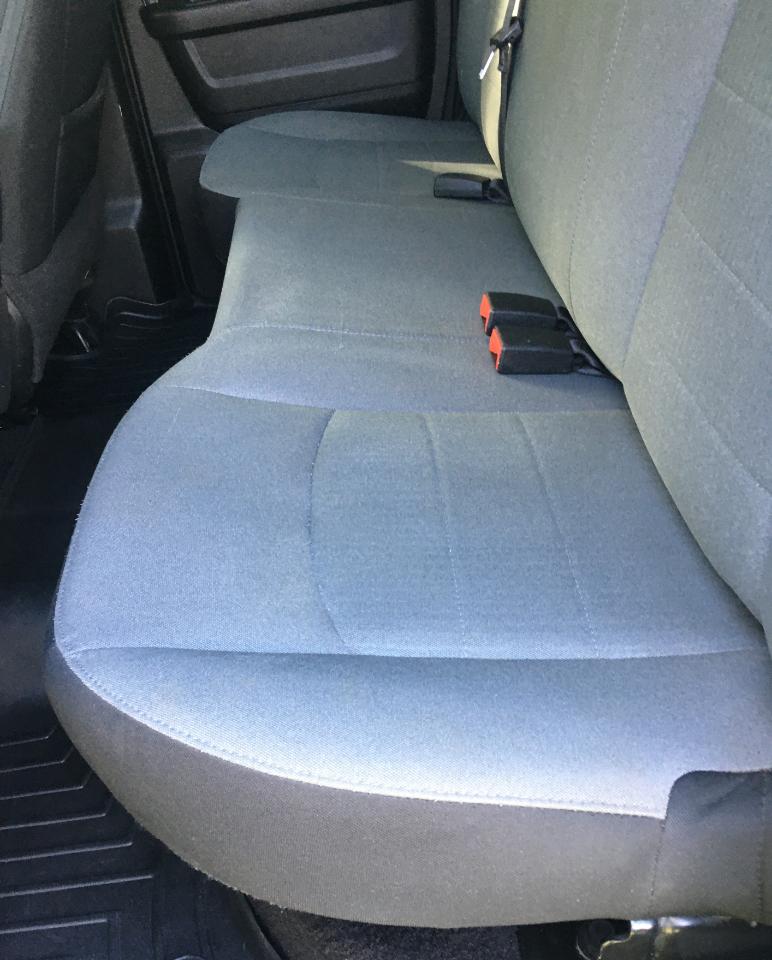 RAM 1500 Classic Tradesman 4x2 Quad Cab 6'4" Box 2022