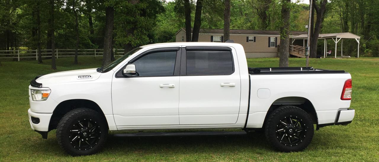 RAM 1500 Big Horn/Lone Star 4x4 Crew Cab 5'7" Box 2019