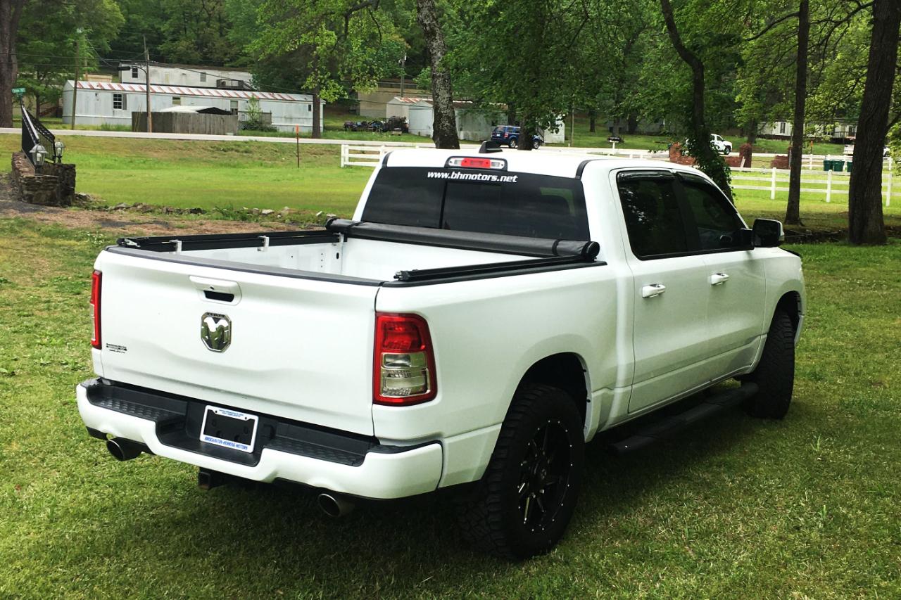 RAM 1500 Big Horn/Lone Star 4x4 Crew Cab 5'7" Box 2019