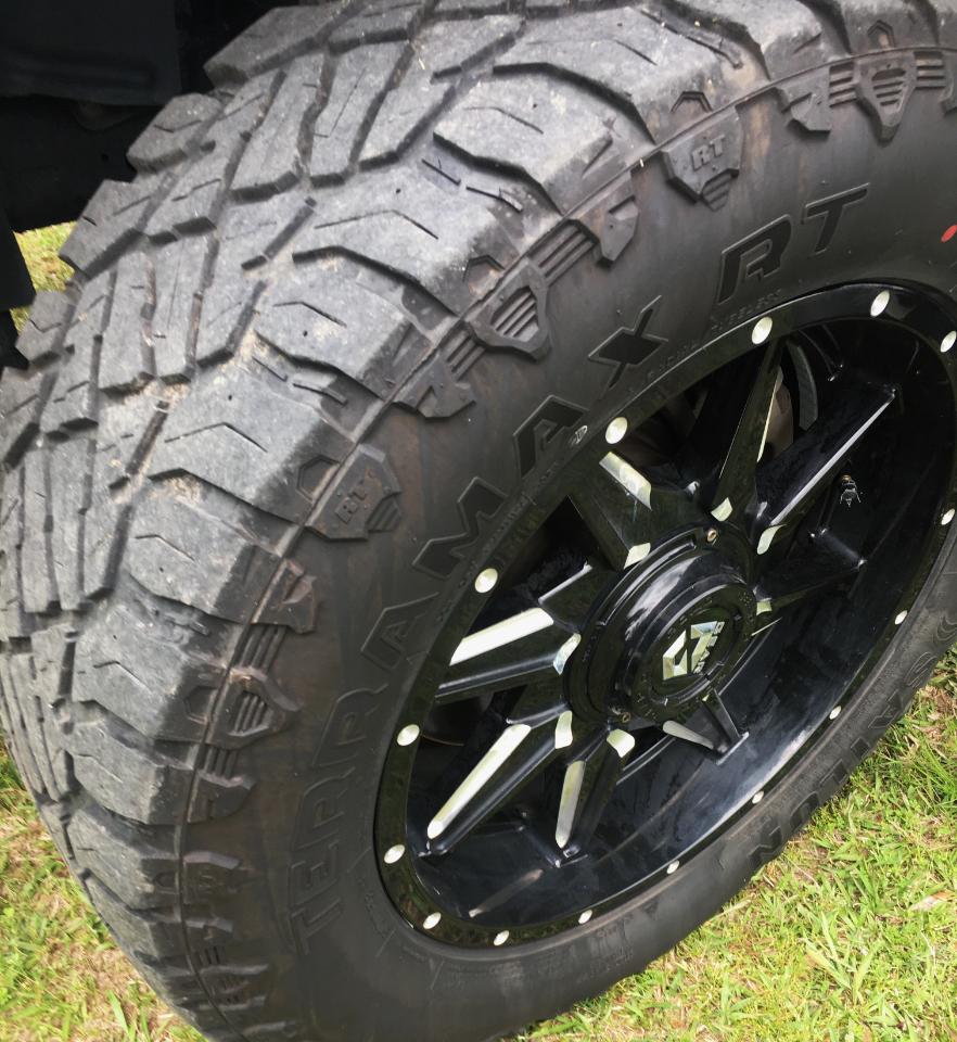 RAM 1500 Big Horn/Lone Star 4x4 Crew Cab 5'7" Box 2019