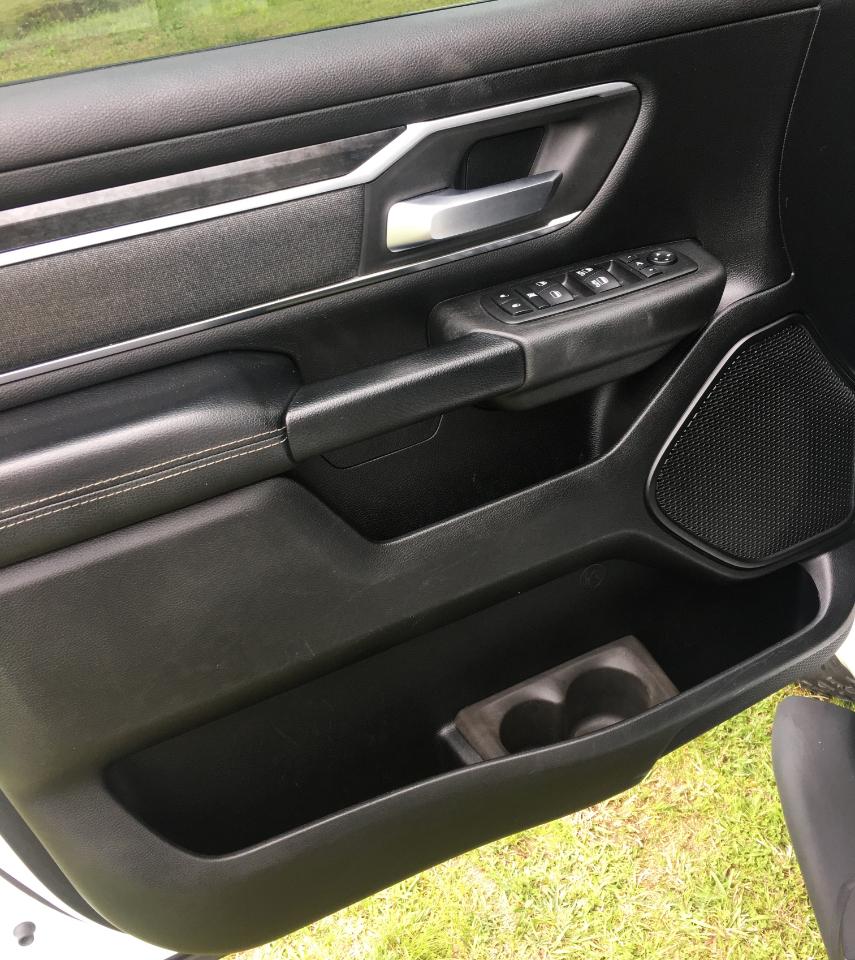 RAM 1500 Big Horn/Lone Star 4x4 Crew Cab 5'7" Box 2019