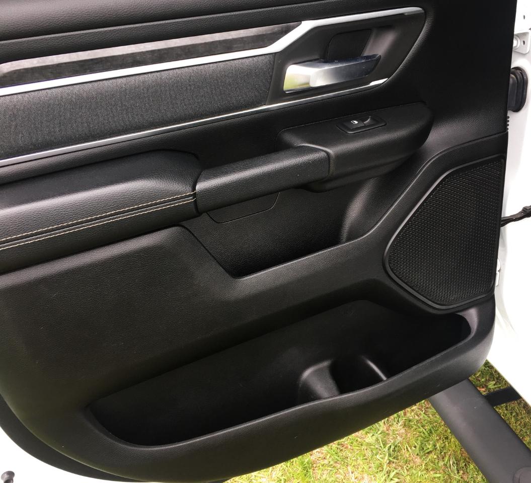 RAM 1500 Big Horn/Lone Star 4x4 Crew Cab 5'7" Box 2019