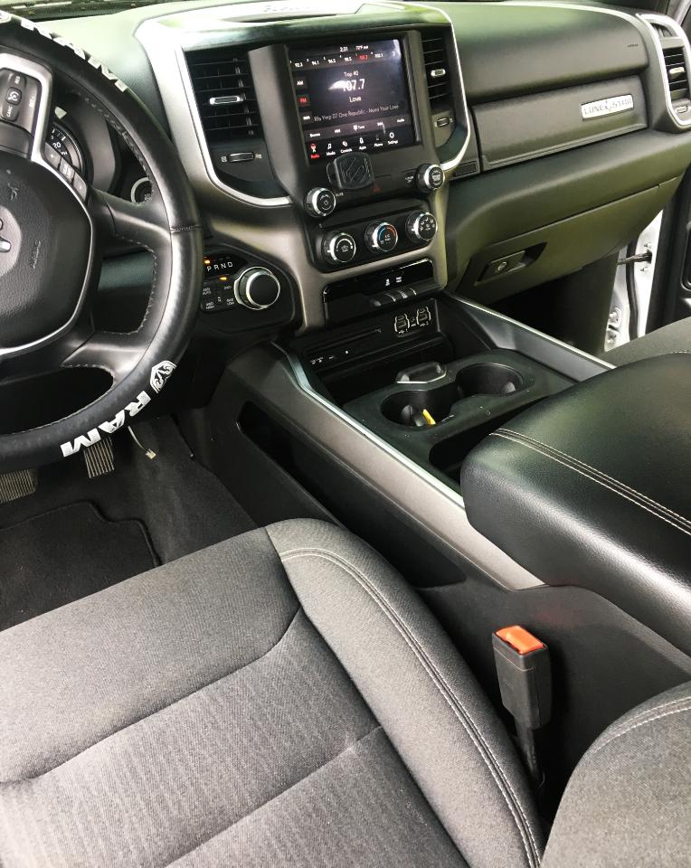 RAM 1500 Big Horn/Lone Star 4x4 Crew Cab 5'7" Box 2019