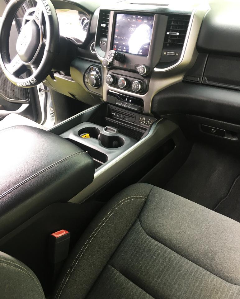 RAM 1500 Big Horn/Lone Star 4x4 Crew Cab 5'7" Box 2019